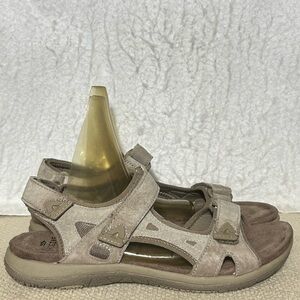 Earth Origins Womens Savoy Skylar Taupe Suede Casual Strap Sandals Shoes SZ 9 W
